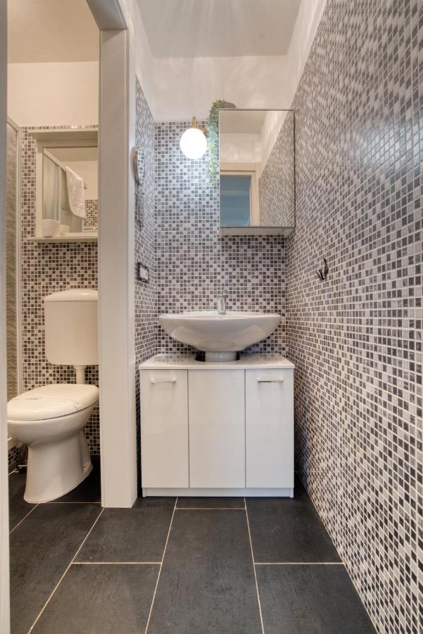 Apartment Emo 19 Мілан Екстер'єр фото